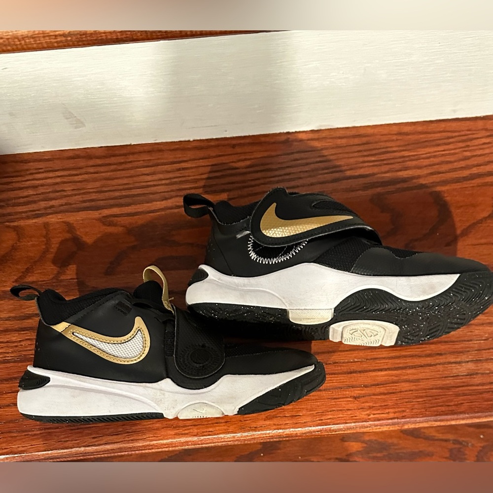 Nike Black Mesh Sneakers